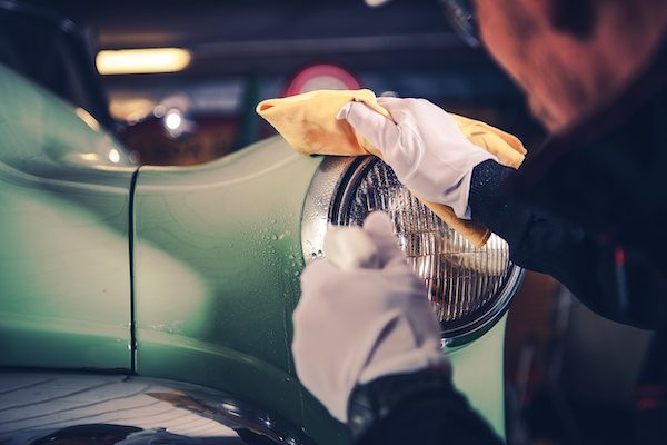 mobile car detailing headlights.