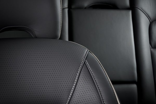 mobile interior car detailing cairns